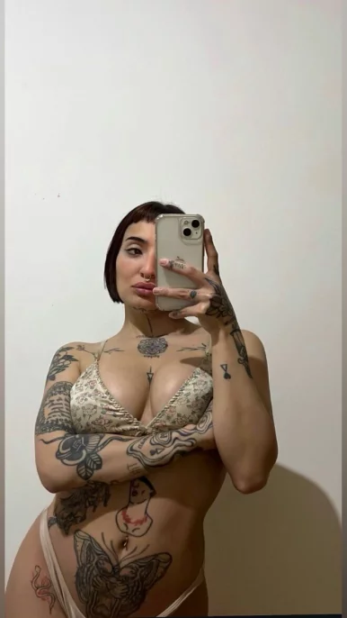 Photo of model @cindytukson