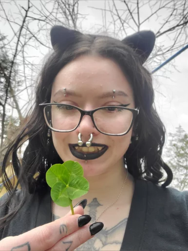 Photo of model @cloverthelucky