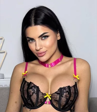 Photo of model @cosmic_melisa