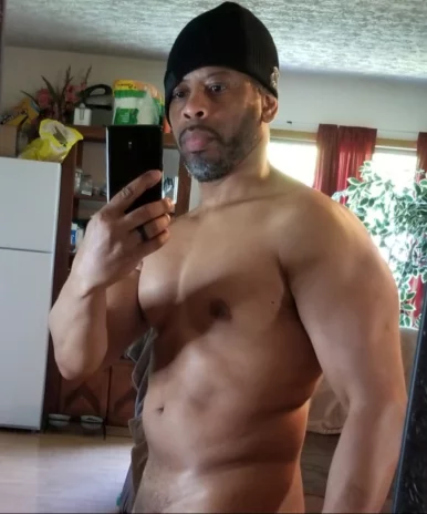 Photo of model @covell3rd