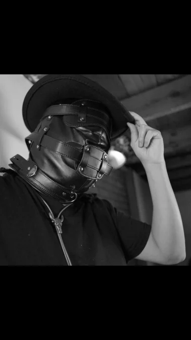 Photo of model @cowboystrapon