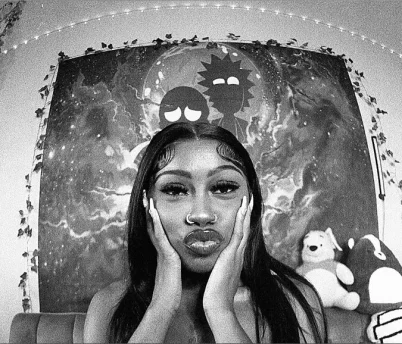 Photo of model @cravingdai