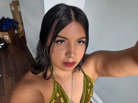 Photo of model @cresamoonie