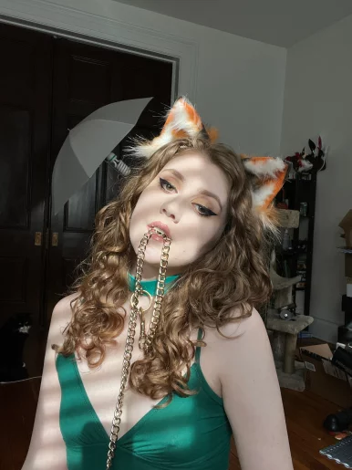 Photo of model @crimsonelectra