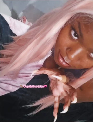 Photo of model @cupid5lu5t