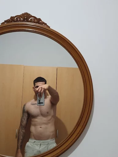 Photo of model @curbanoardiente