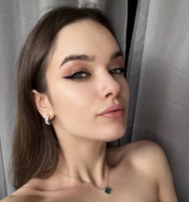 Photo of model @cute_sophia