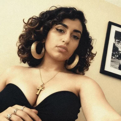 Photo of model @cutelittlehabiba