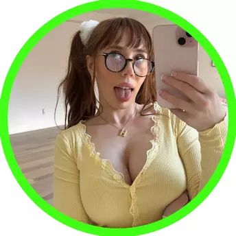 Photo of model @cutesophi