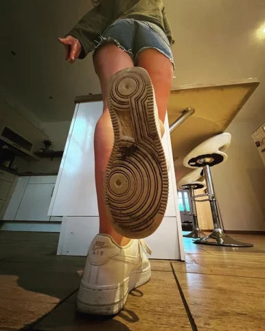 Photo of model @cutie.littlefootprincess