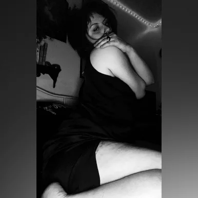 Photo of model @cutieboobie