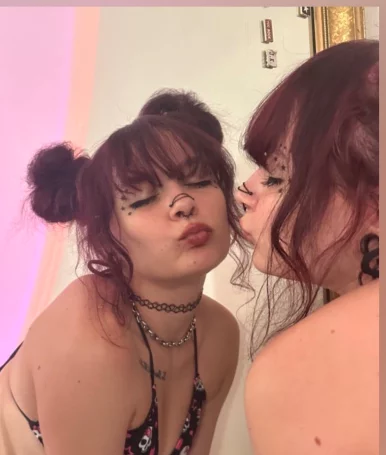 Photo of model @cyber6kitten