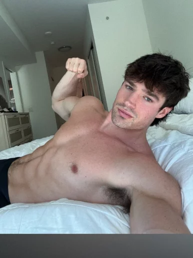 Photo of model @daddycush