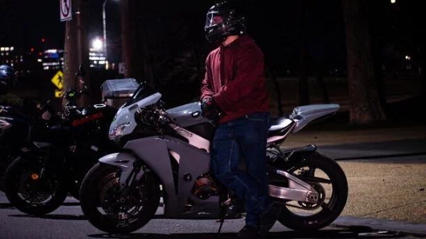 Photo of model @damaged_daddy