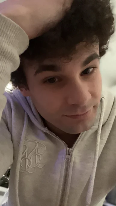 Photo of model @danieleltravieso