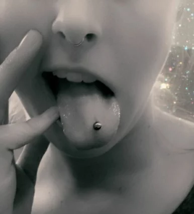 Photo of model @darling_pisces