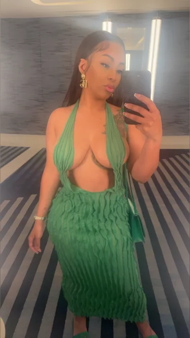 Photo of model @dasaniwaterz