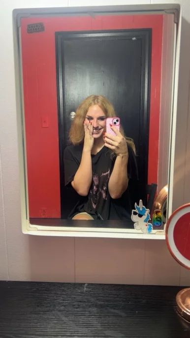 Photo of model @dazedriverdoll