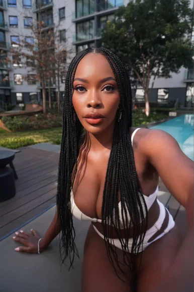 Photo of model @dcryptgirl