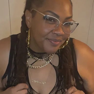 Photo of model @deeheartxxx