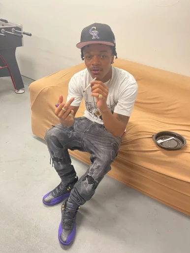 Photo of model @deepinhergutss30