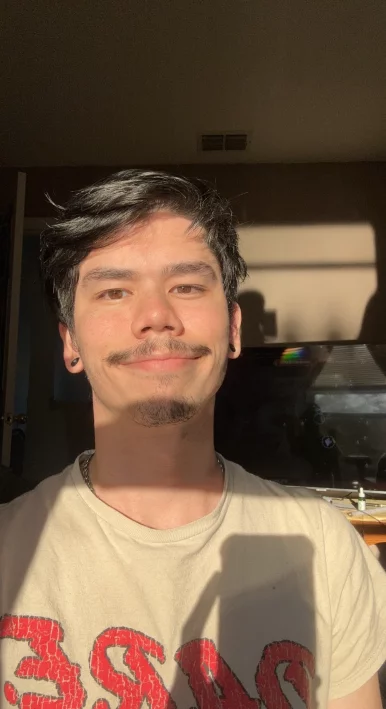 Photo of model @defnottoxic