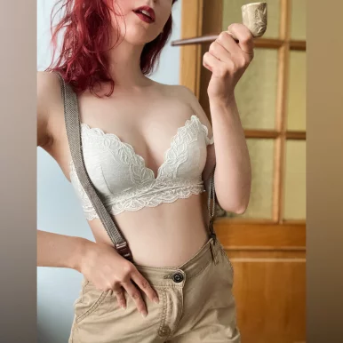 Photo of model @dellasweet