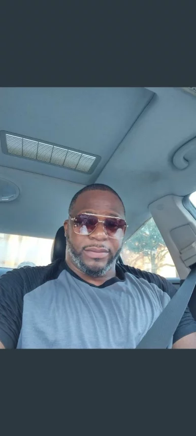 Photo of model @demetri_vc