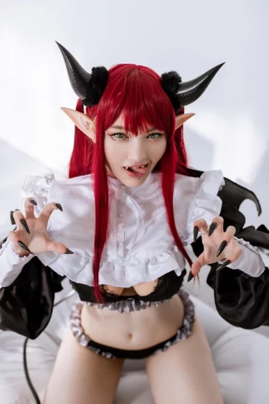 Photo of model @demonloli