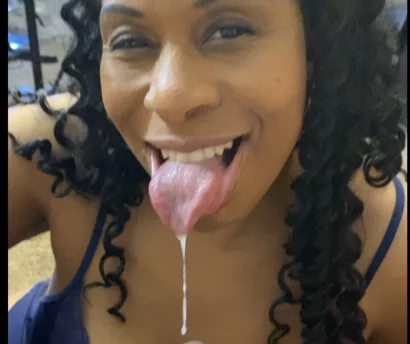 Photo of model @desireedesire