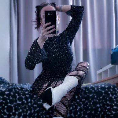 Photo of model @dirtylittlebones