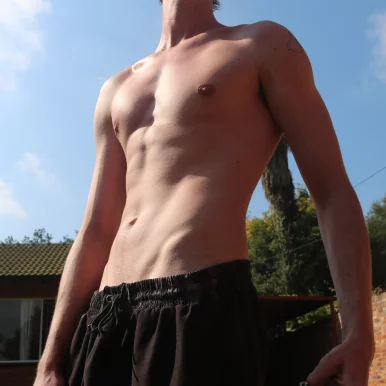 Photo of model @distortedd0ll_freebies