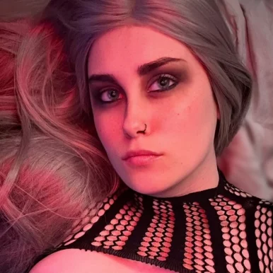 Photo of model @distressramona