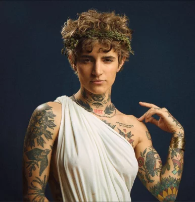 Photo of model @divinegrecian