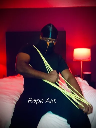 Photo of model @dom4rent