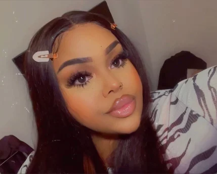 Photo of model @dommemya