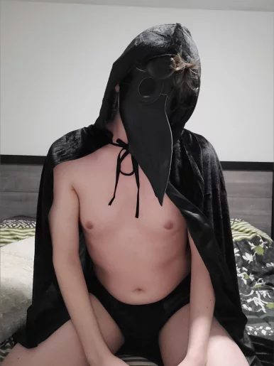 Photo of model @dorianshadowthorn