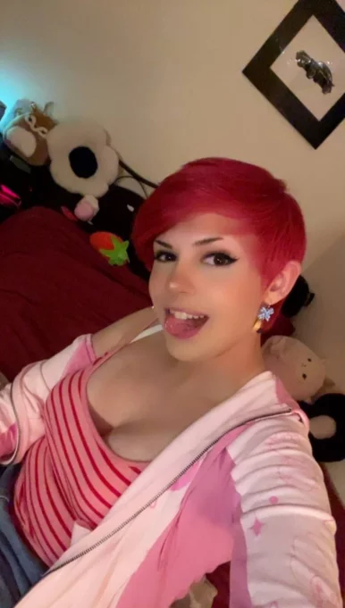 Photo of model @droolingred