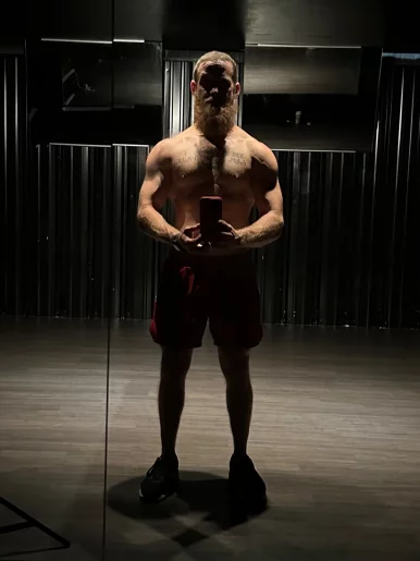 Photo of model @dude1024