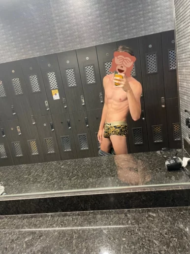 Photo of model @dustinrose100