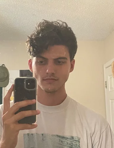 Photo of model @dylan-jaxson