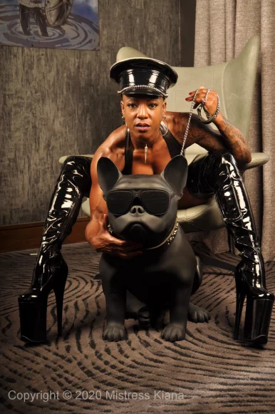 Photo of model @ebonykiana