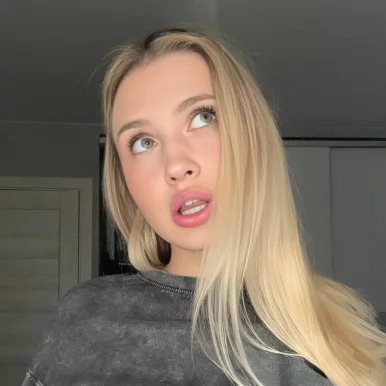 Photo of model @elielieli3doll