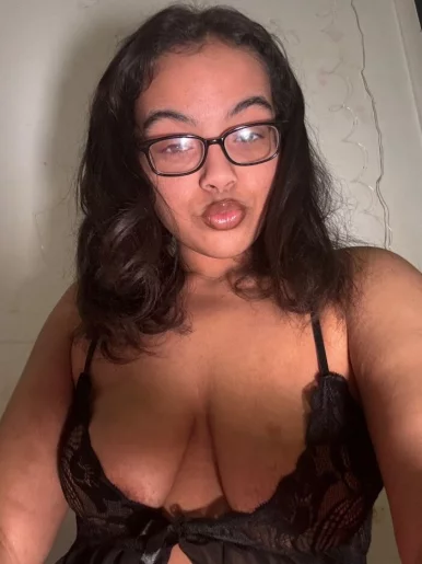 Photo of model @eliseluvvsyou