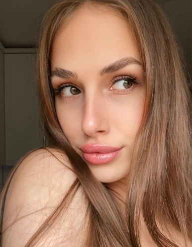 Photo of model @elizabeth_swann