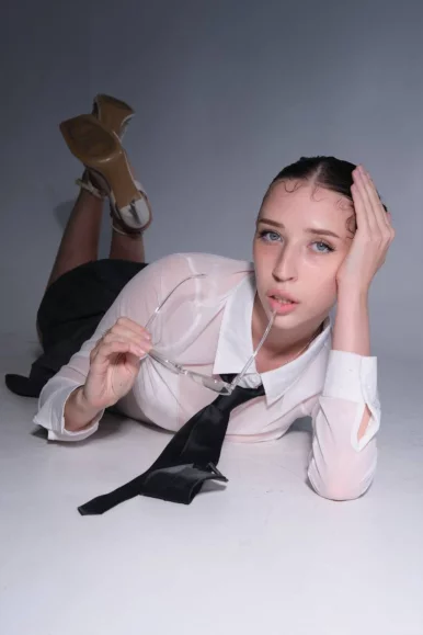 Photo of model @ellaralphsfree