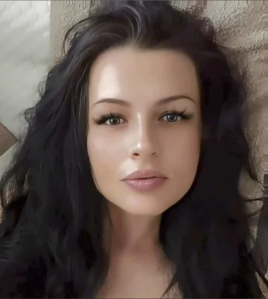 Photo of model @elyumi