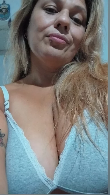 Photo of model @emilylust