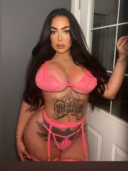 Photo of model @emilynudess