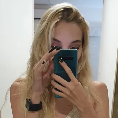 Photo of model @emmabbyy